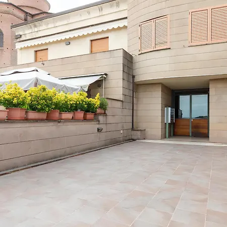 Con Panorama. Tatil Evi Siena